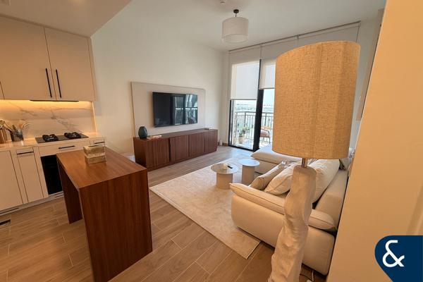 Pool View | Owner Occupied | Mid Floor